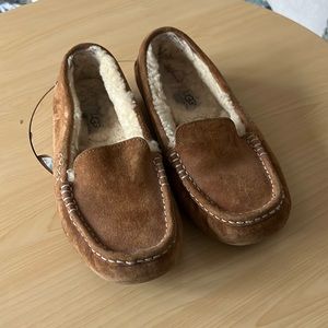 Ugg Ansley Indoor outdoor slippers